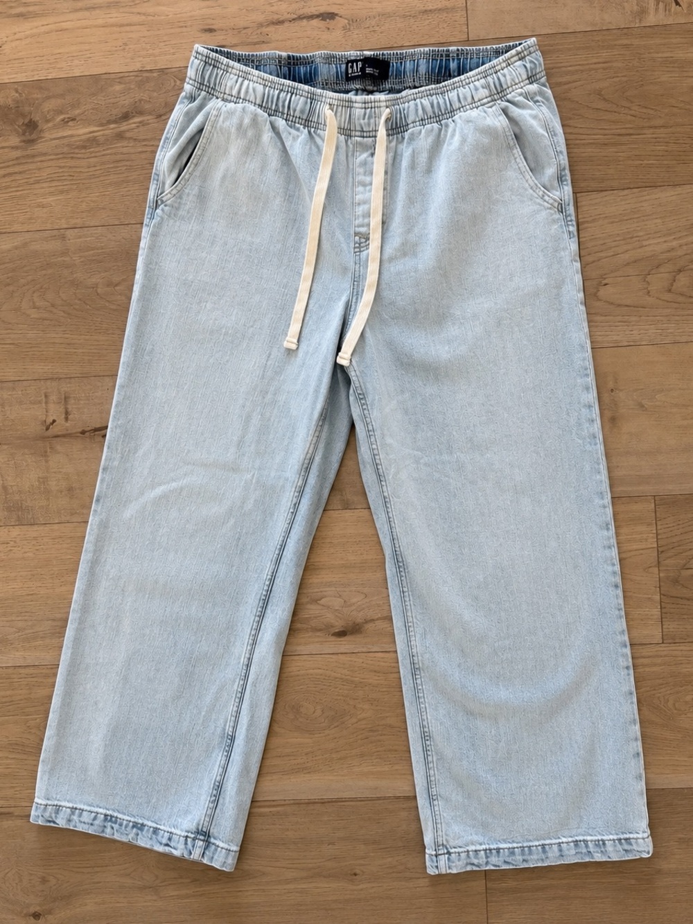 Gap High Rise Wide Leg Light Wash Relaxed Jeans with Drawstring - Large - NWOT - Picture 2 of 6